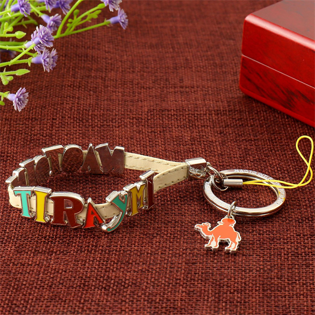 Best Quality Customized Leather KeyChain with 26 Metal Letters