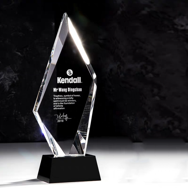 Custom Logo Engraved Irregular Crystal Trophy with Base