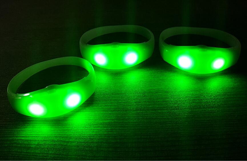 LED flashlight bracelet 