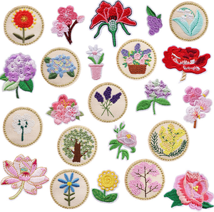 No MOQ Custom Fashion Multicolor Flower Embroidered Patches