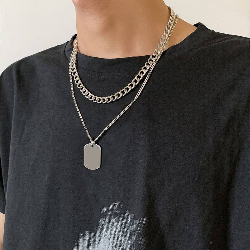 How to Wear a Metal Dog Tag 