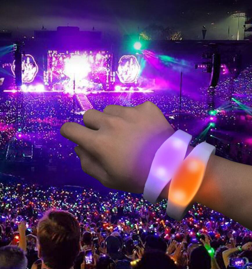 LED flashlight wristband