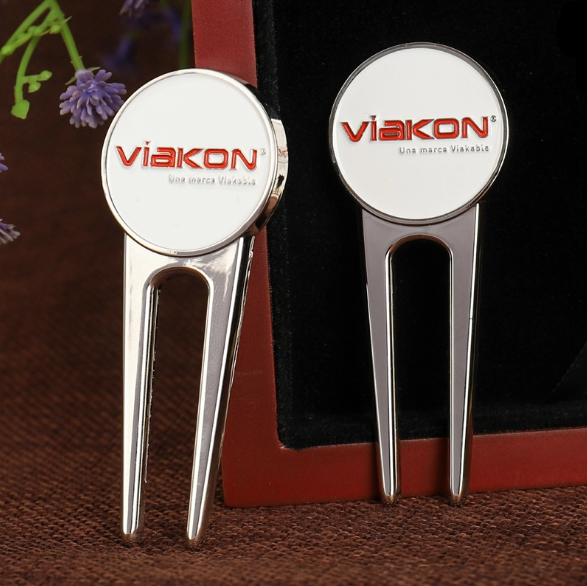 Golf Divot Tool