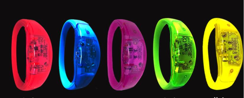 LED flashlight bracelet 