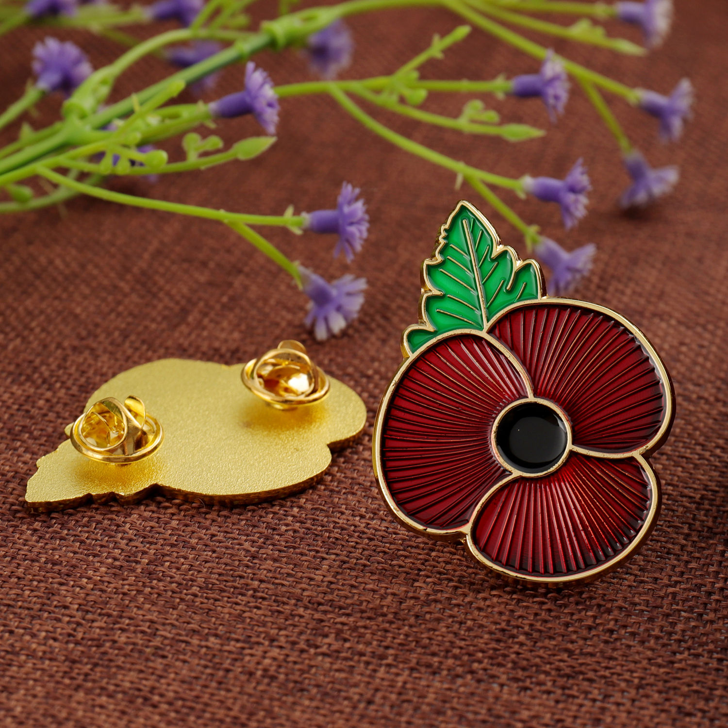 lapel pin 2024006