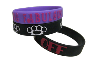 China Manufacturer Custom-made Embossed Silicone Bracelet 