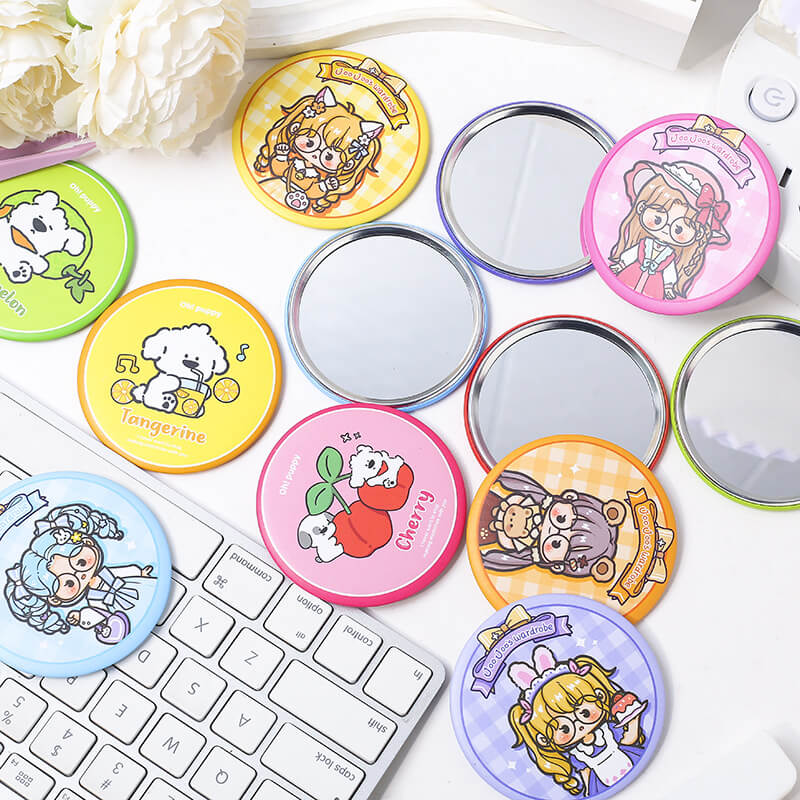 Mirror Button Badge (1)