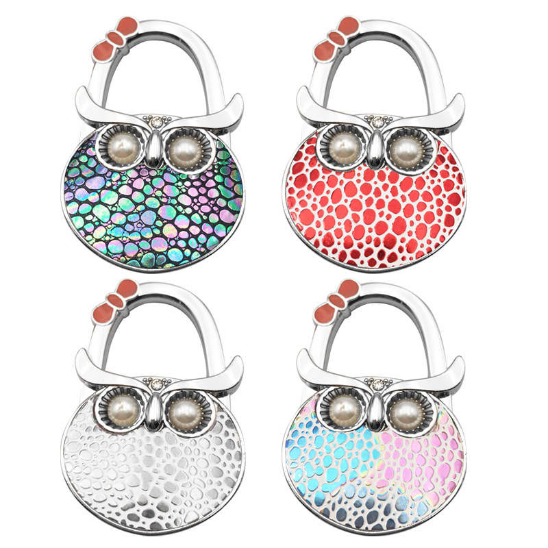 Owl bag hanger 