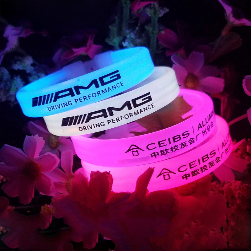 Customizable colors Luminous Silicone Wristbands