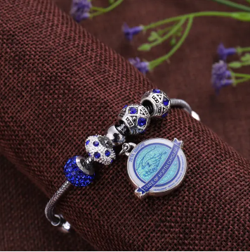 Charm & Pendent