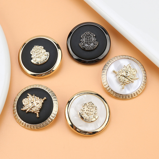 Custom Personalized Fashion Soft Enamel Zinc Alloy Buttons 