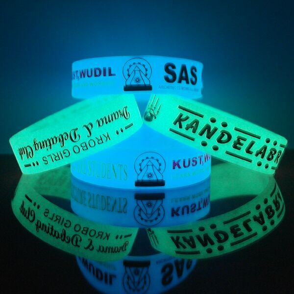  Environmentally friendly Luminous Silicone Wristbands