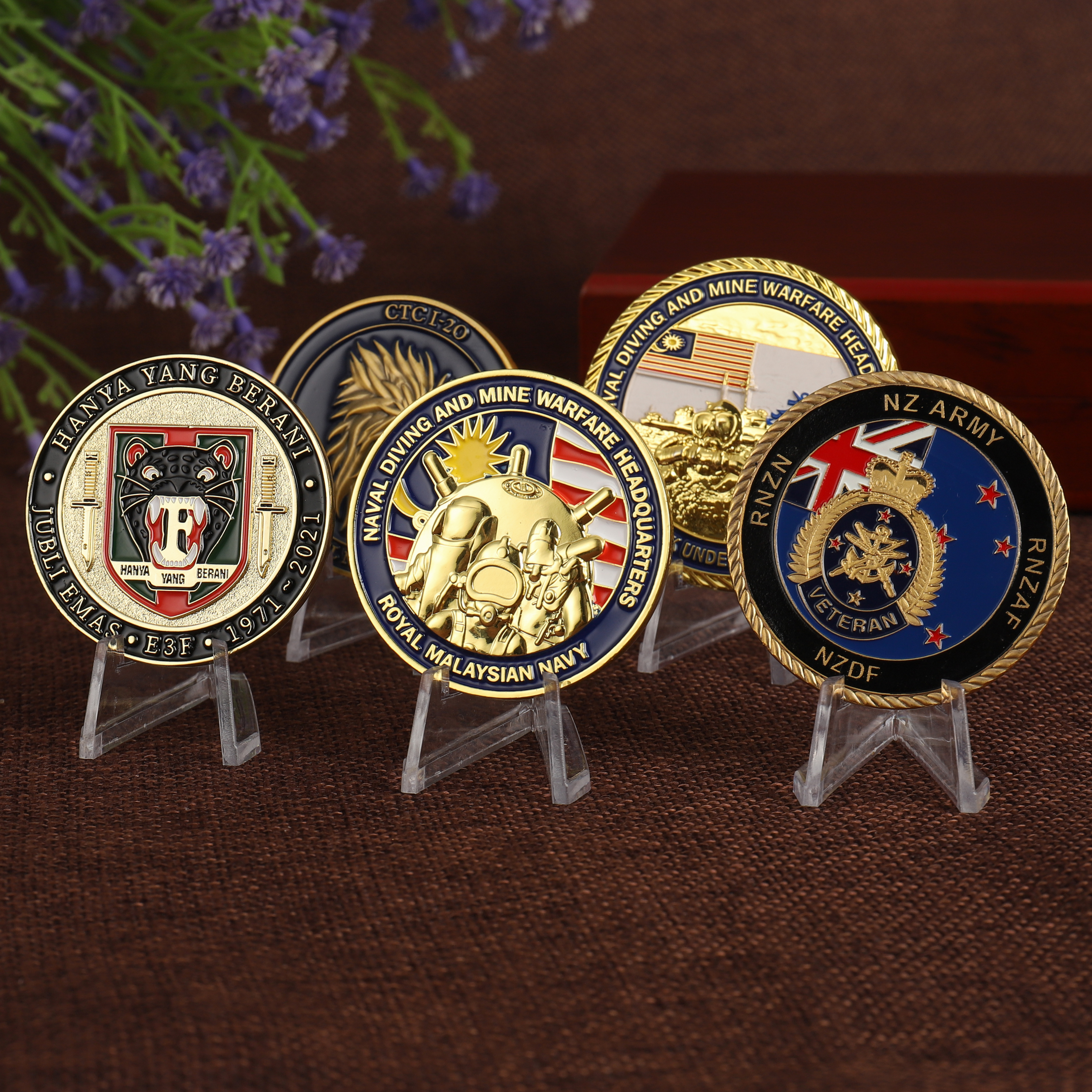custom‑military‑retirement‑challenge‑coins.JPG